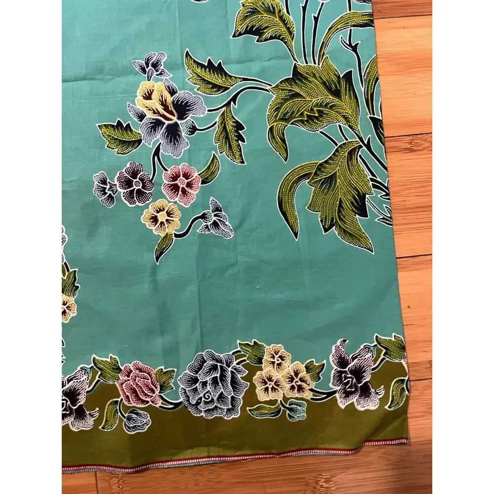 Floral Textiles Tablecloth Runner Cover Retro Motif Batik Art 46 x 37”
